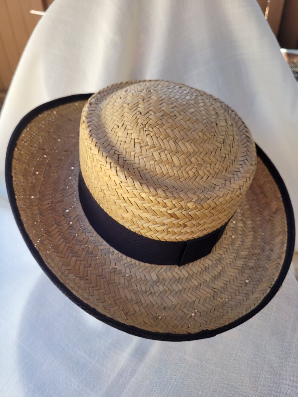 Betmar Street Smart Straw French Boater Sun Hat Black Ribbon Skimmer NWOT Size M